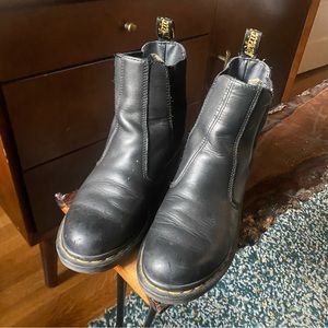 Dr Marten heeled chelsea boots